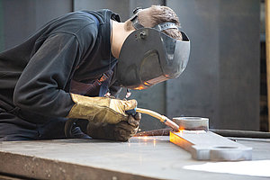 [Translate to English:] Ausbildung zum/zur Konstruktionsmechaniker bei der TOPWERK GROUP
