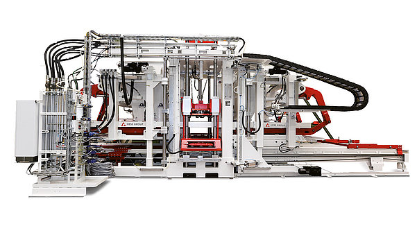 HESS RH 1500-4 machine overview showing the full assembly with hydraulics and cable routing.